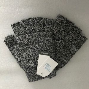 Time and Tru 2 Pc Glove/Opp Pop Top Glove Bundle NWT